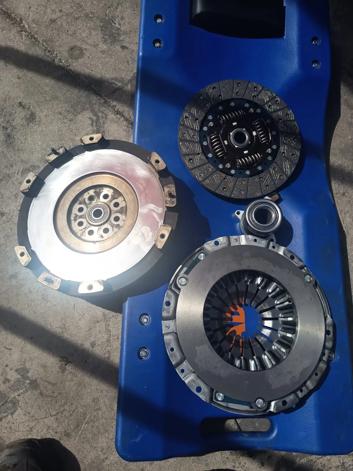 cambio aceite volvo cerrillos filtro de aire y lubricante sintetico - LLANOCAR Servicios Automotrices Santiago