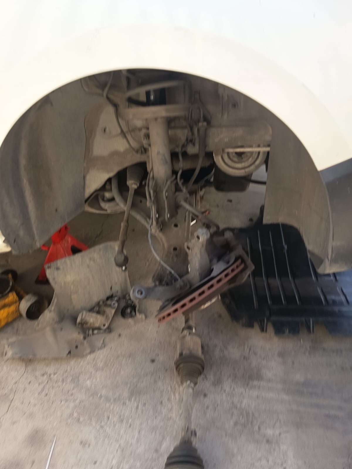 Mecánico a domicilio en La Granja - LLANOCAR Automotriz